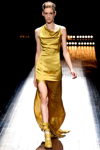 Look 22